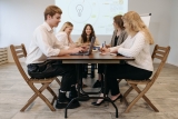 Employer of Record vs Staffing Agency – How Do They Differ?